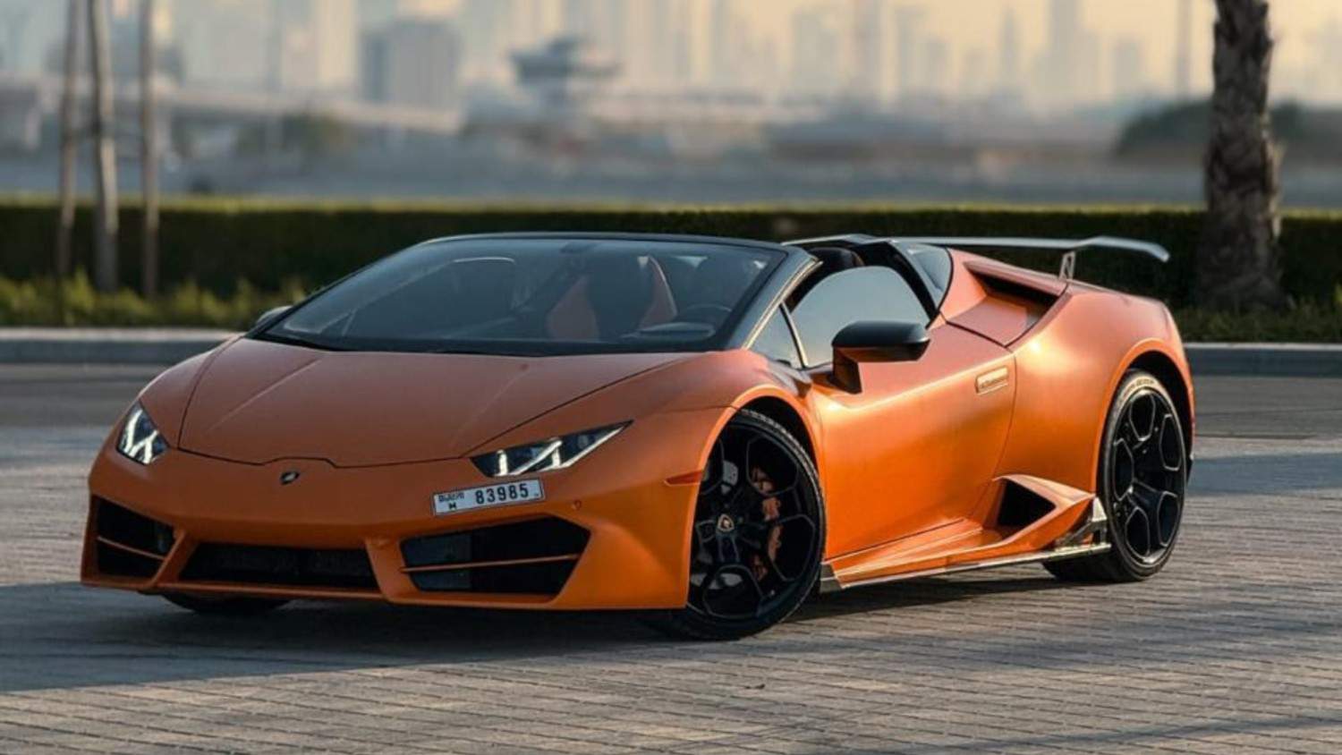 Lamborghini Huracan Evo Spyder 2023 Rental in Dubai